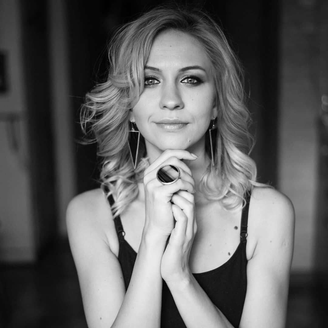 Statement Black Disc Ring: Chunky Gothic Jewelry Bold cocktail oversized piece