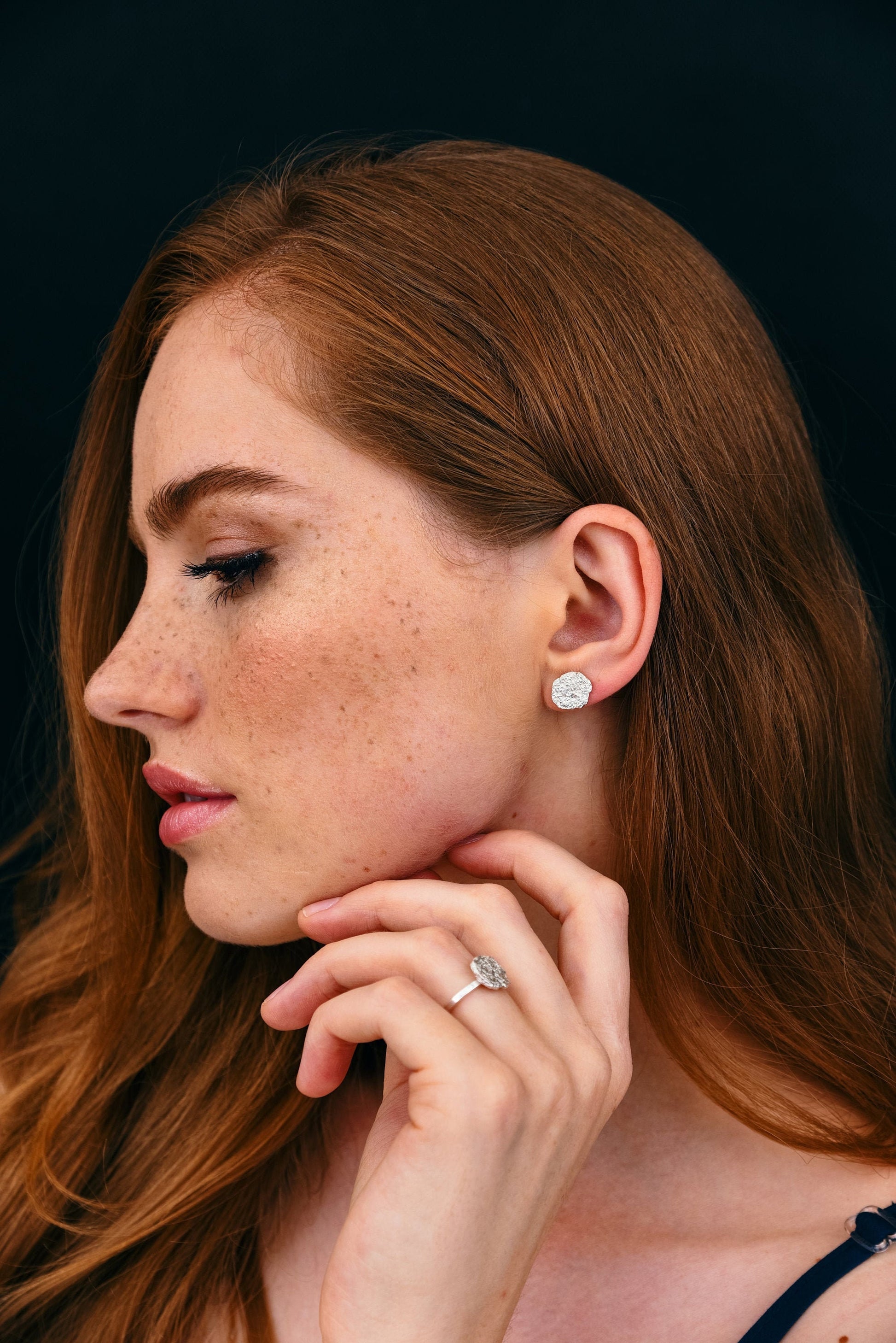 Minimal Silver Stud Earrings – Modern Handmade Jewelry, Small Textured disk
