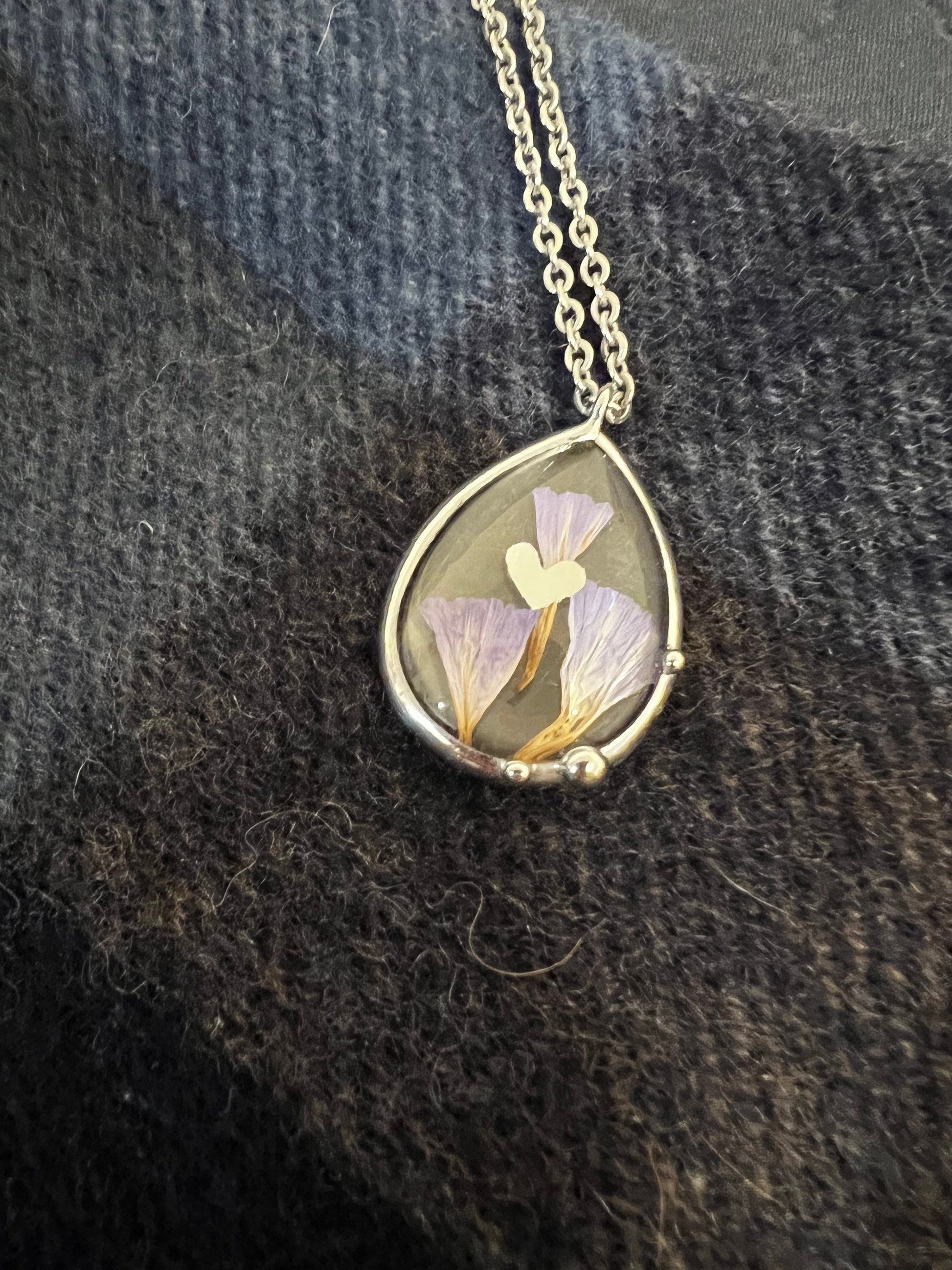 Natural dried flower heart pendant with purple petals