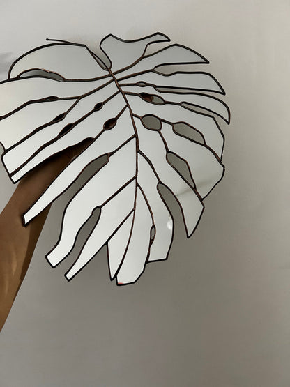 Stained Glass Monstera Leaf Mirror: Botanical Wall Decor