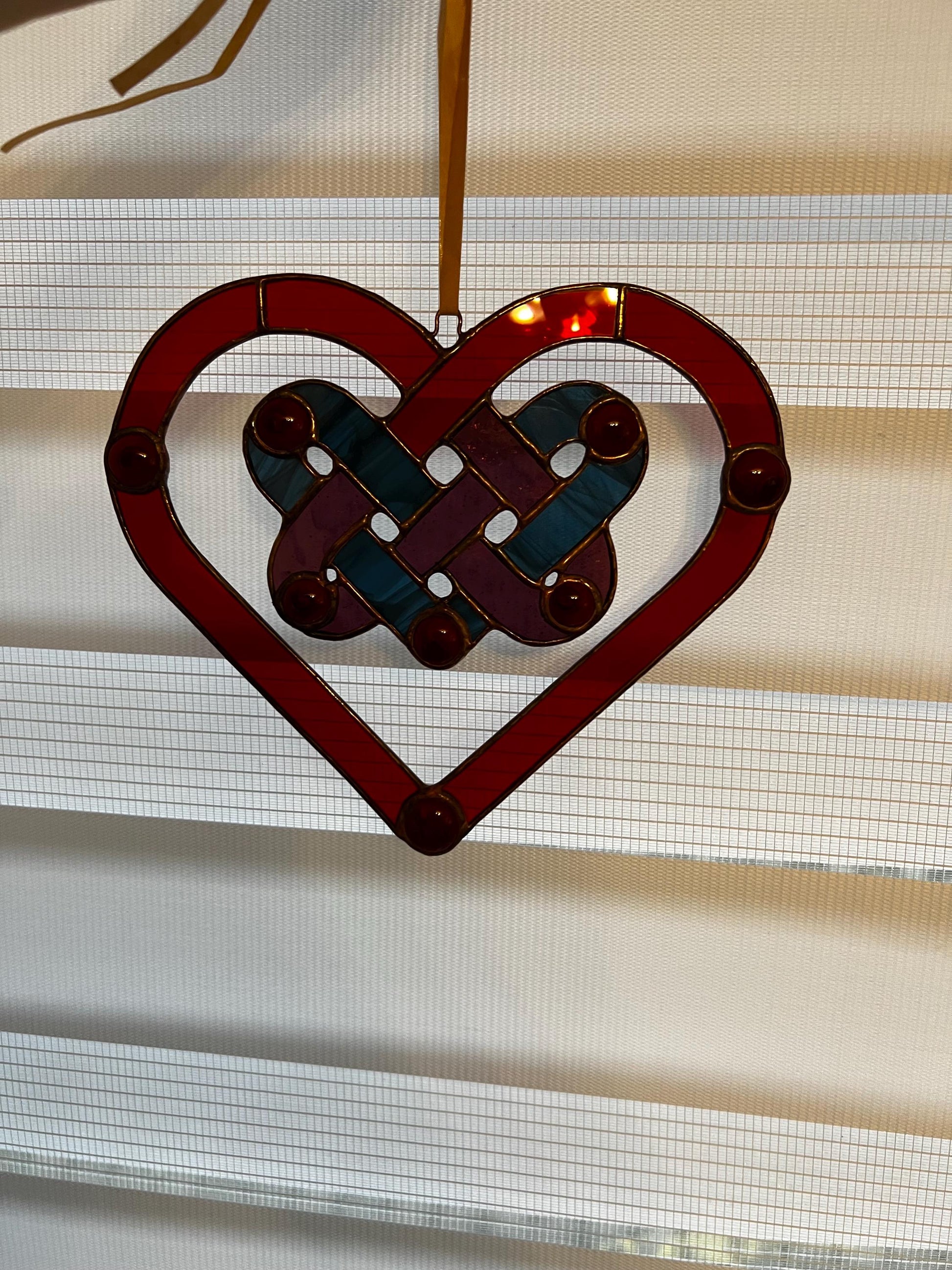 Romantic stained glass heart wall decor