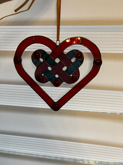 Romantic stained glass heart wall decor