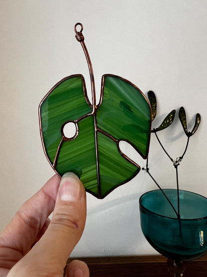 Stained Glass Monstera Suncatcher: Tropical Leaf Window Decor