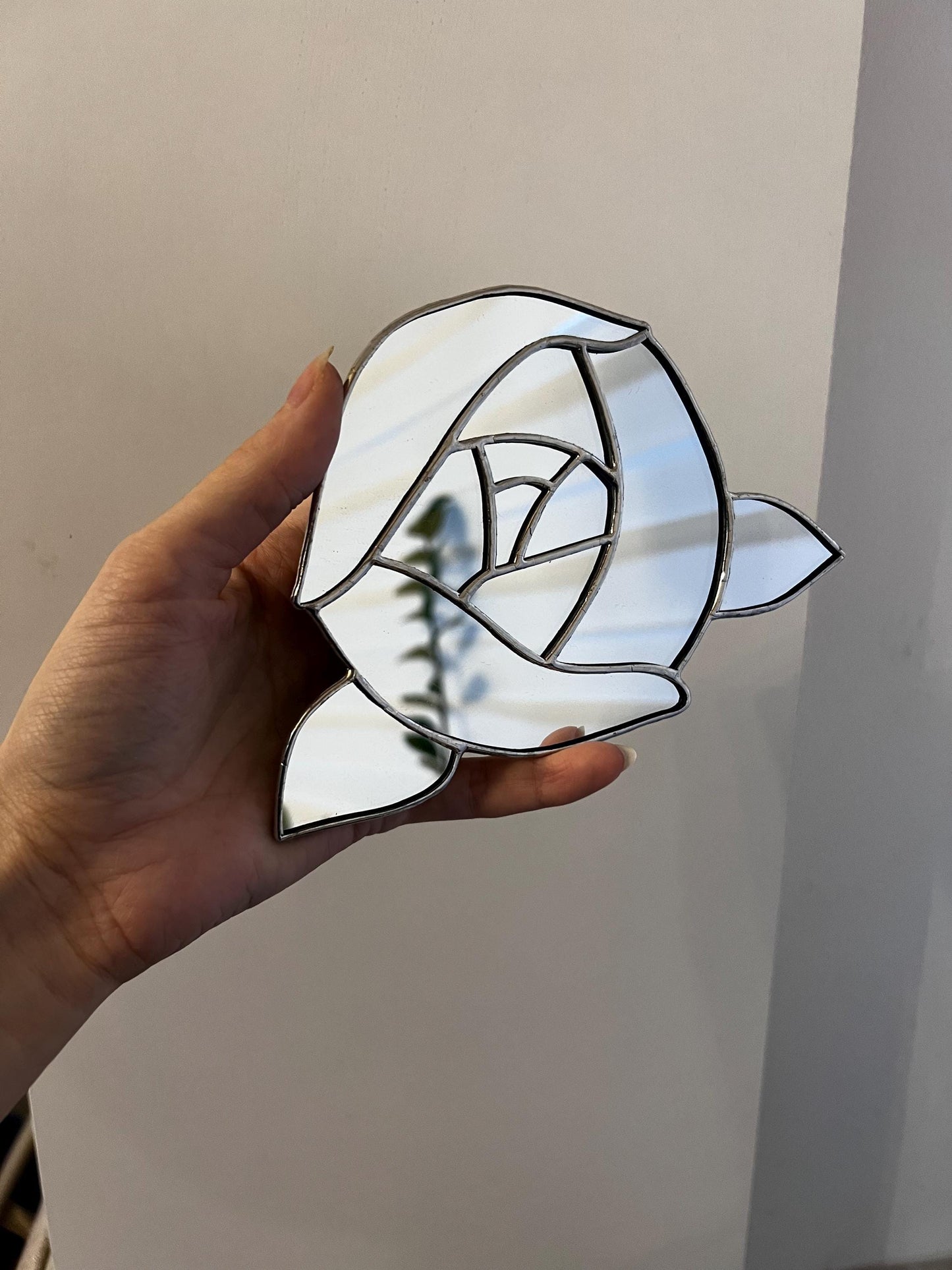 Flower Stained Glass Wall Mirror: Nature Inspired Peony Decor