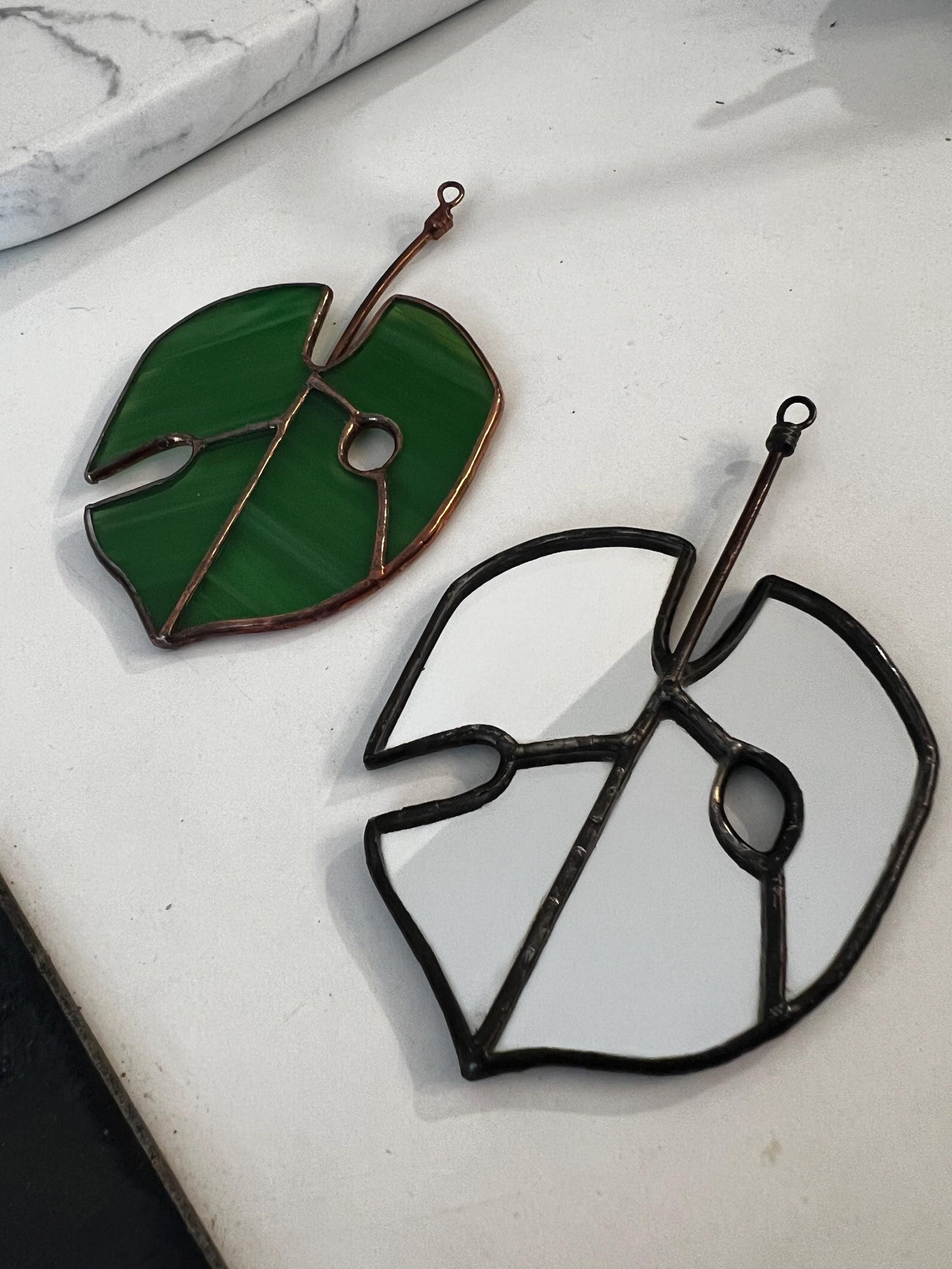 Stained Glass Monstera Suncatcher: Tropical Leaf Window Decor