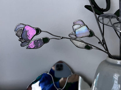 Stained Glass Magnolia Suncatcher: Iridescent Flower Art on Stem