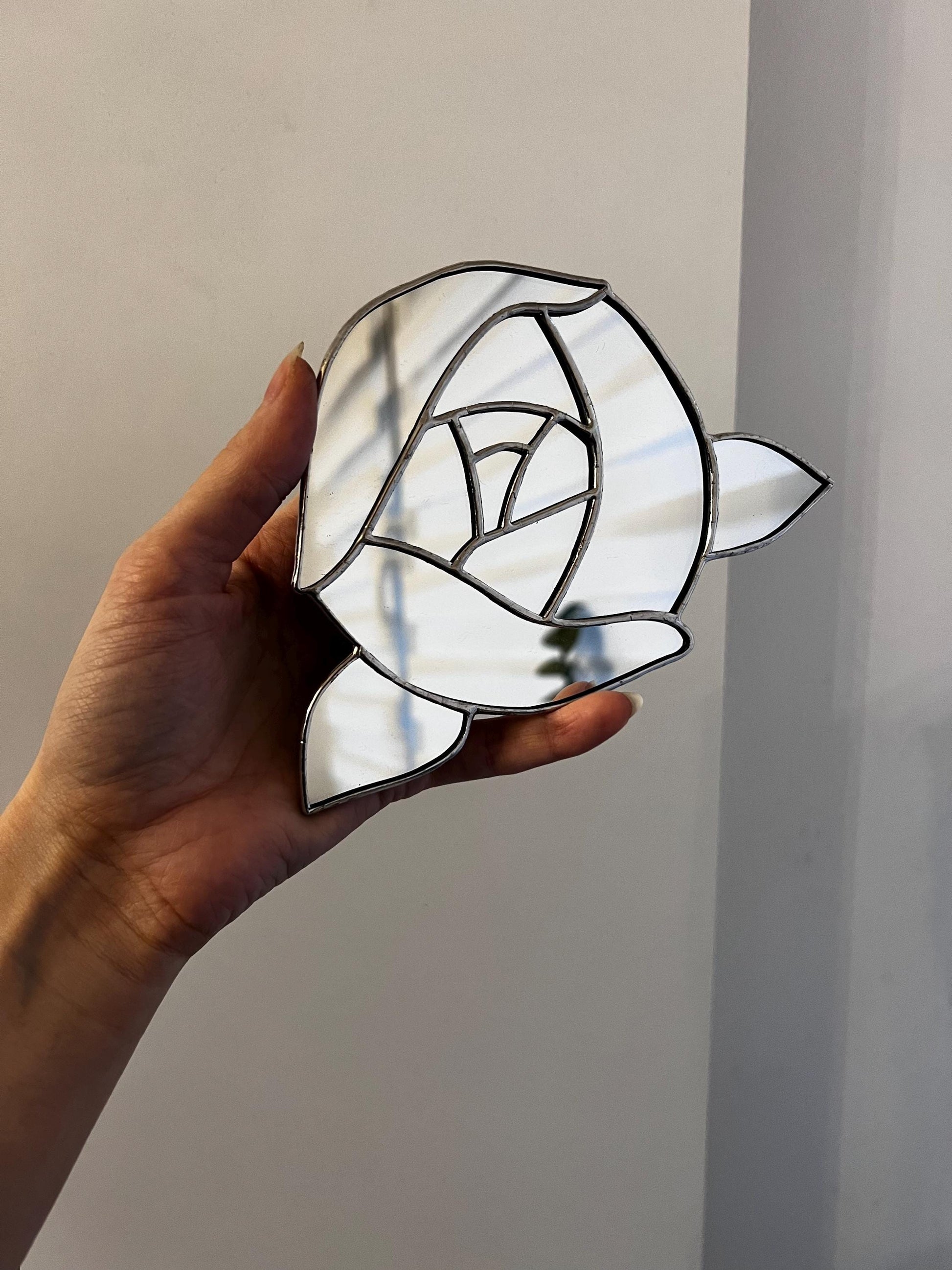 Flower Stained Glass Wall Mirror: Nature Inspired Peony Decor