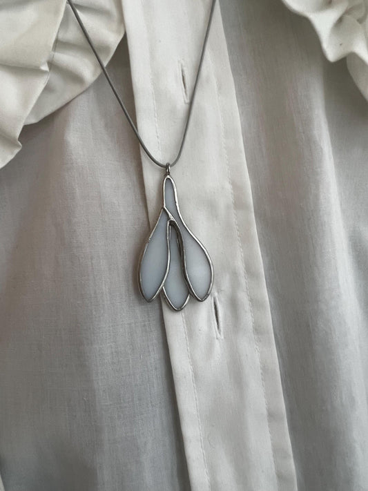 Elegant handmade floral pendant white stained glass crocus necklace