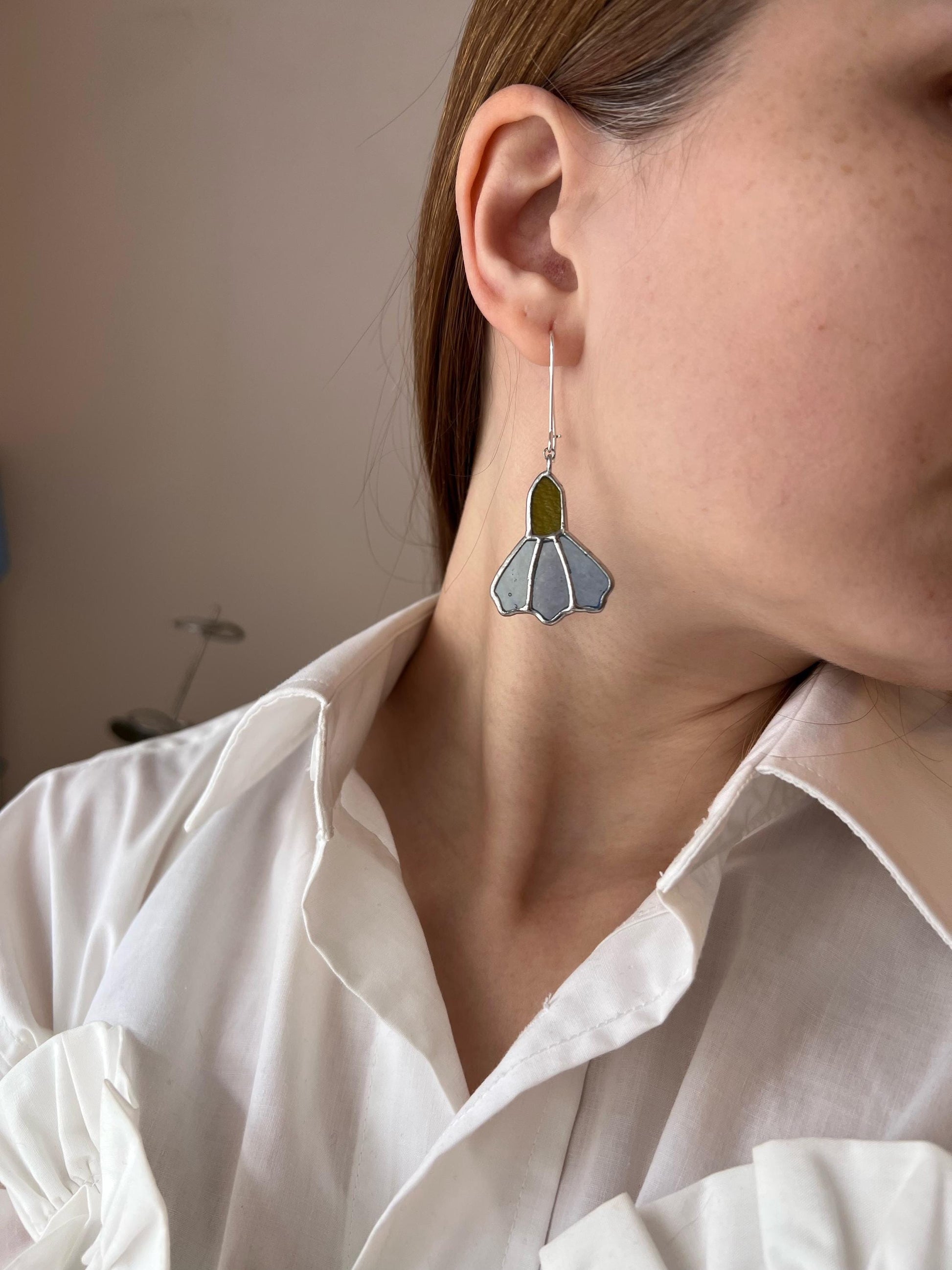 Dainty dangle cornflower earrings, light blue stained glass nature earrings, botanical iridescent bluebell jewelry, mothers day gift