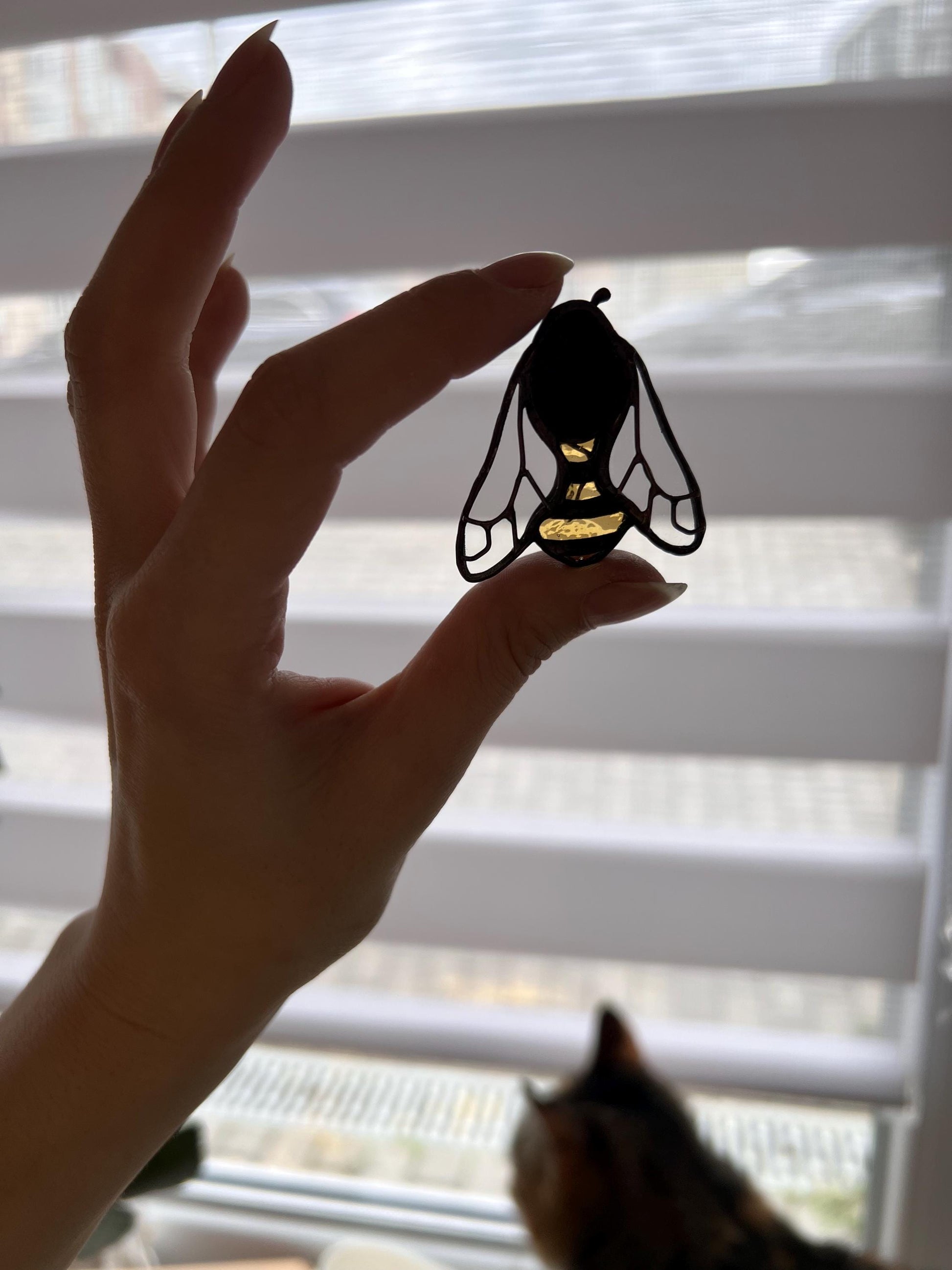 Stained Glass Bee Brooch: Nature-Inspired Bumblebee Pin