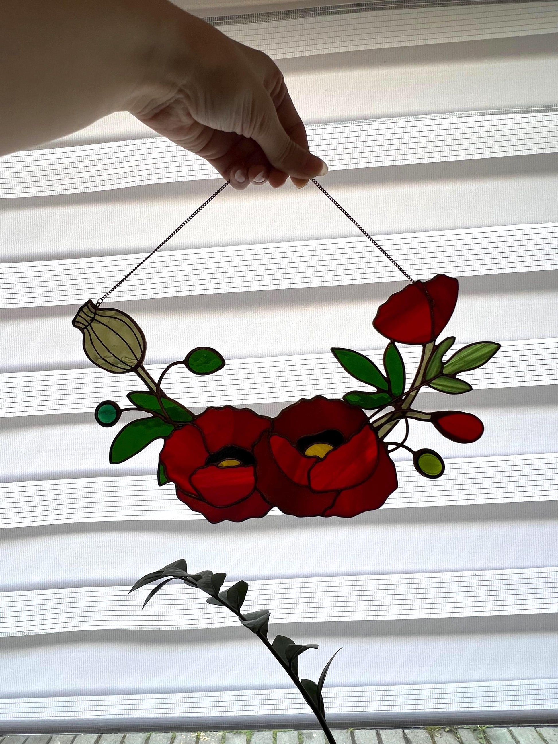 Stained glass poppy wreath, summer flower window hanging, nature wall decor, flower suncatcher ornament, front door decor, grandma gift