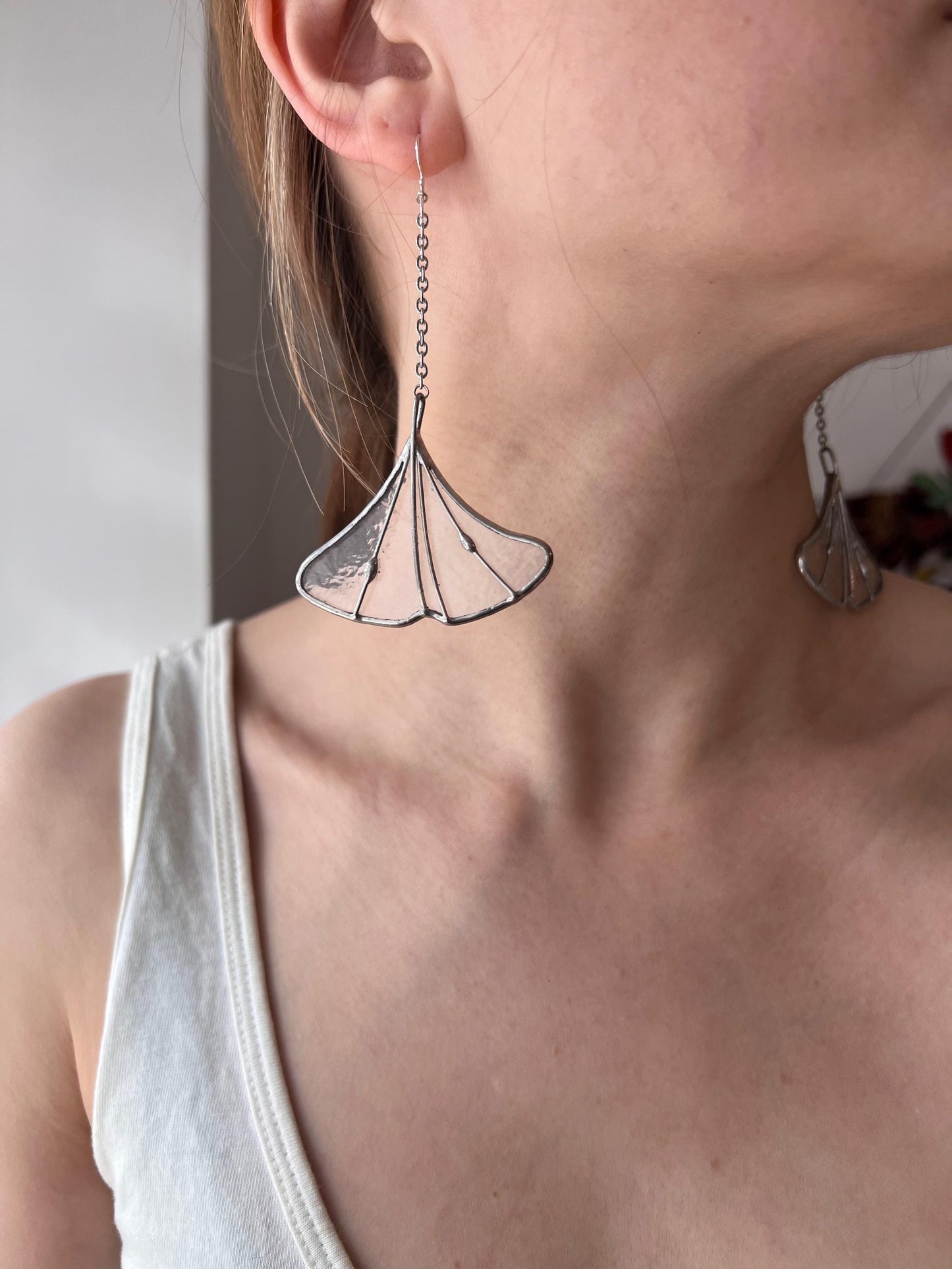 Ginkgo Leaf Dangle Earrings: Iridescent Glass Botanical Jewelry