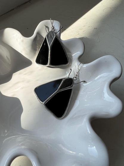 Elegant womens black dangle earrings nature inspired