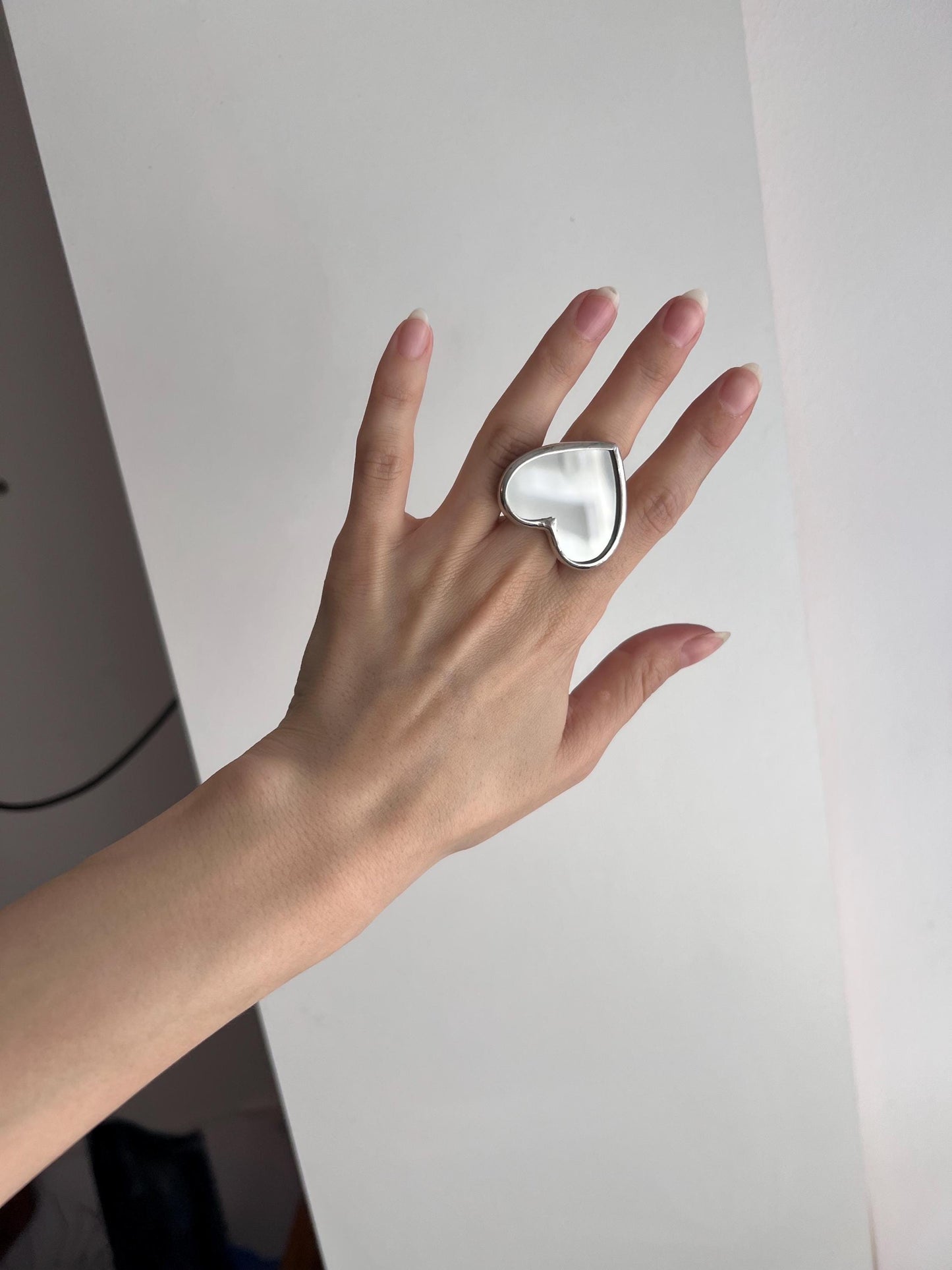 Big adjustable cocktail ring with mirror effect