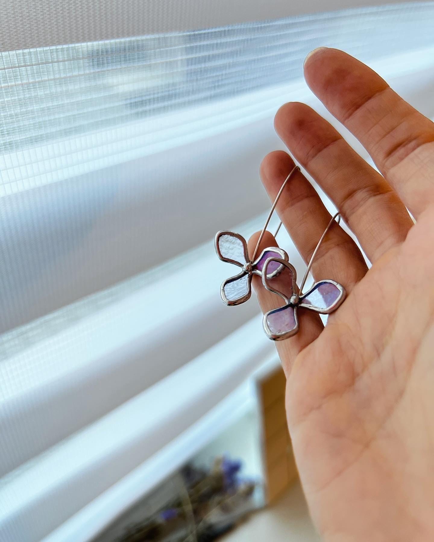 Blue Hydrangea Stained Glass Earrings – Artistic Handmade Floral Gift