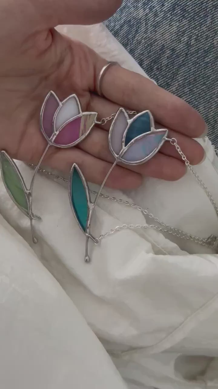 Stained Glass Tulip Necklace – Red Floral Pendant, Romantic Valentine Gift